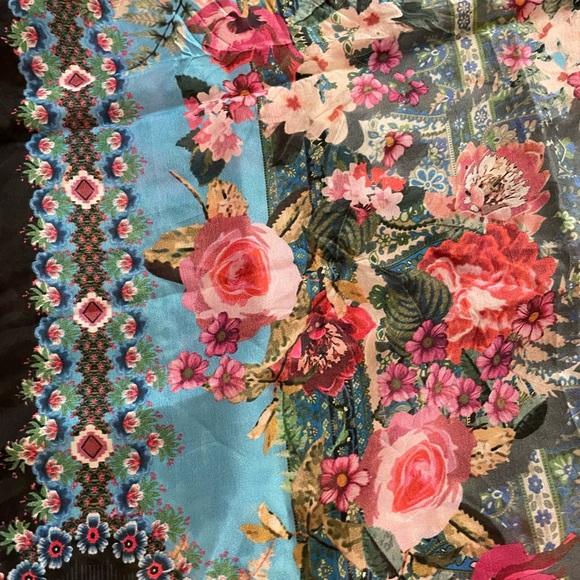 Johnny Was square silk scarf with tassels - Picture 2 of 7